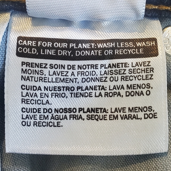 Levi's Ladies Classic Straight Leg Jeans, Size 16 - Picture 4 of 8